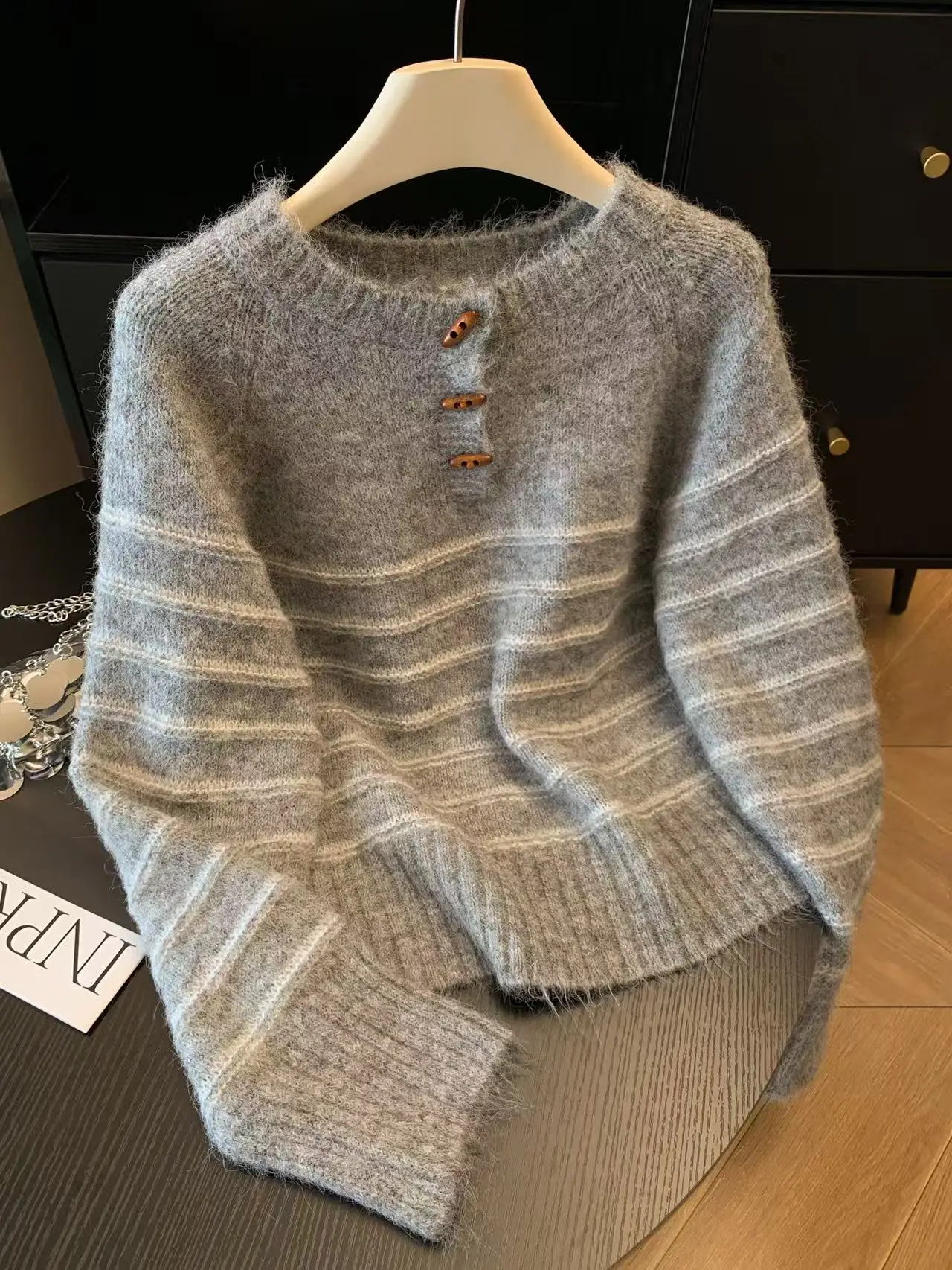 Suéter Feminino de Lã e Caxemi - Embroidery avaliação e preço
