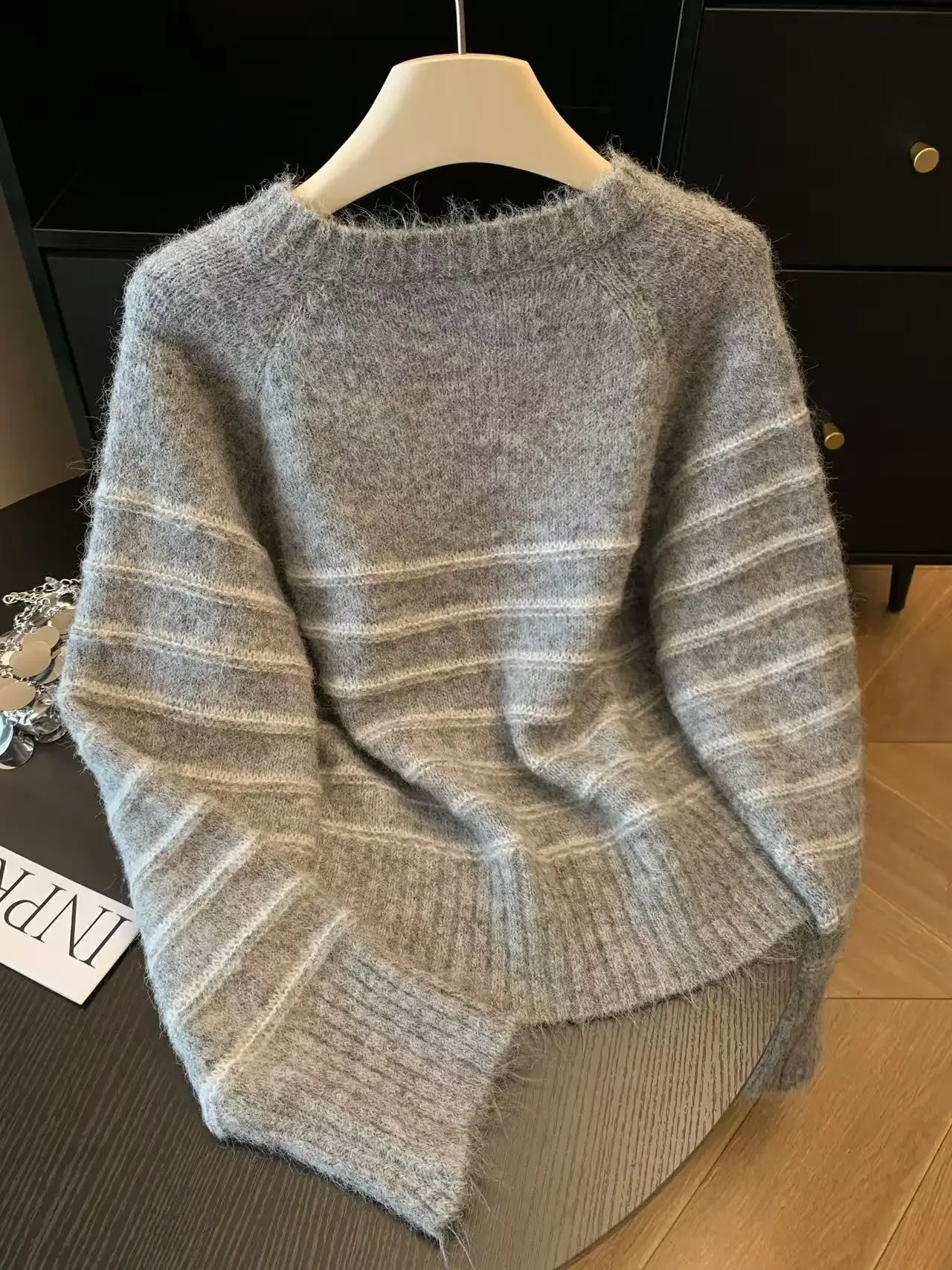 Suéter Feminino de Lã e Caxemi - Embroidery avaliação e preço