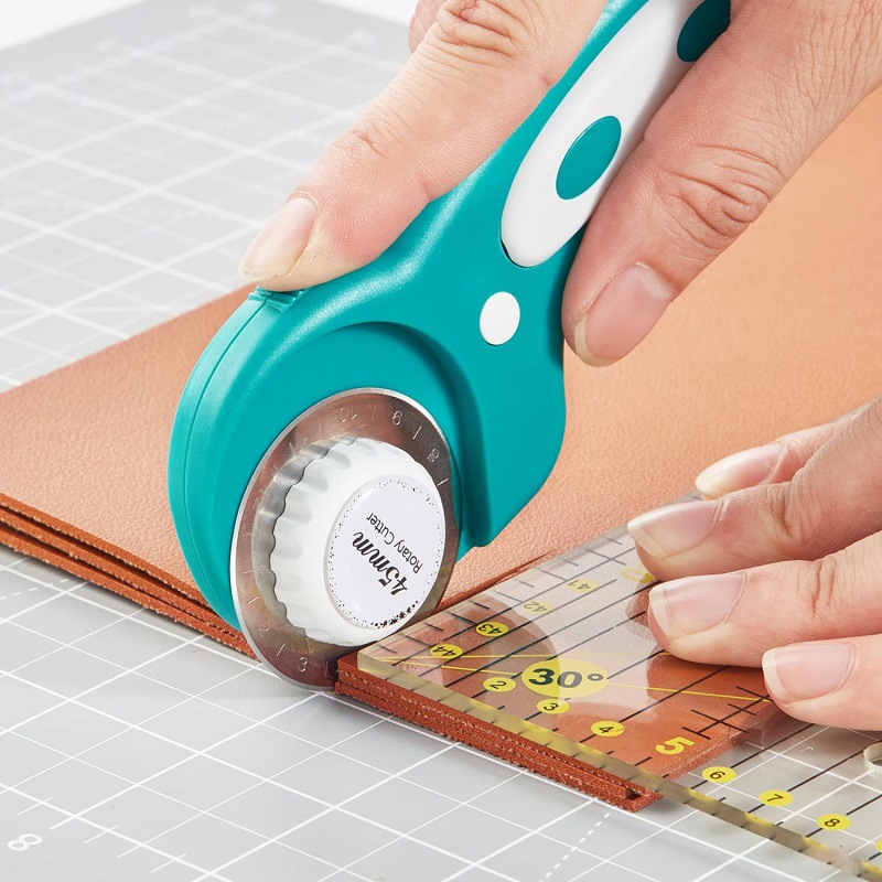 Cortador Rotativo de 45mm com  - Rotary Cutter For Fabric 45Mm avaliação e preço